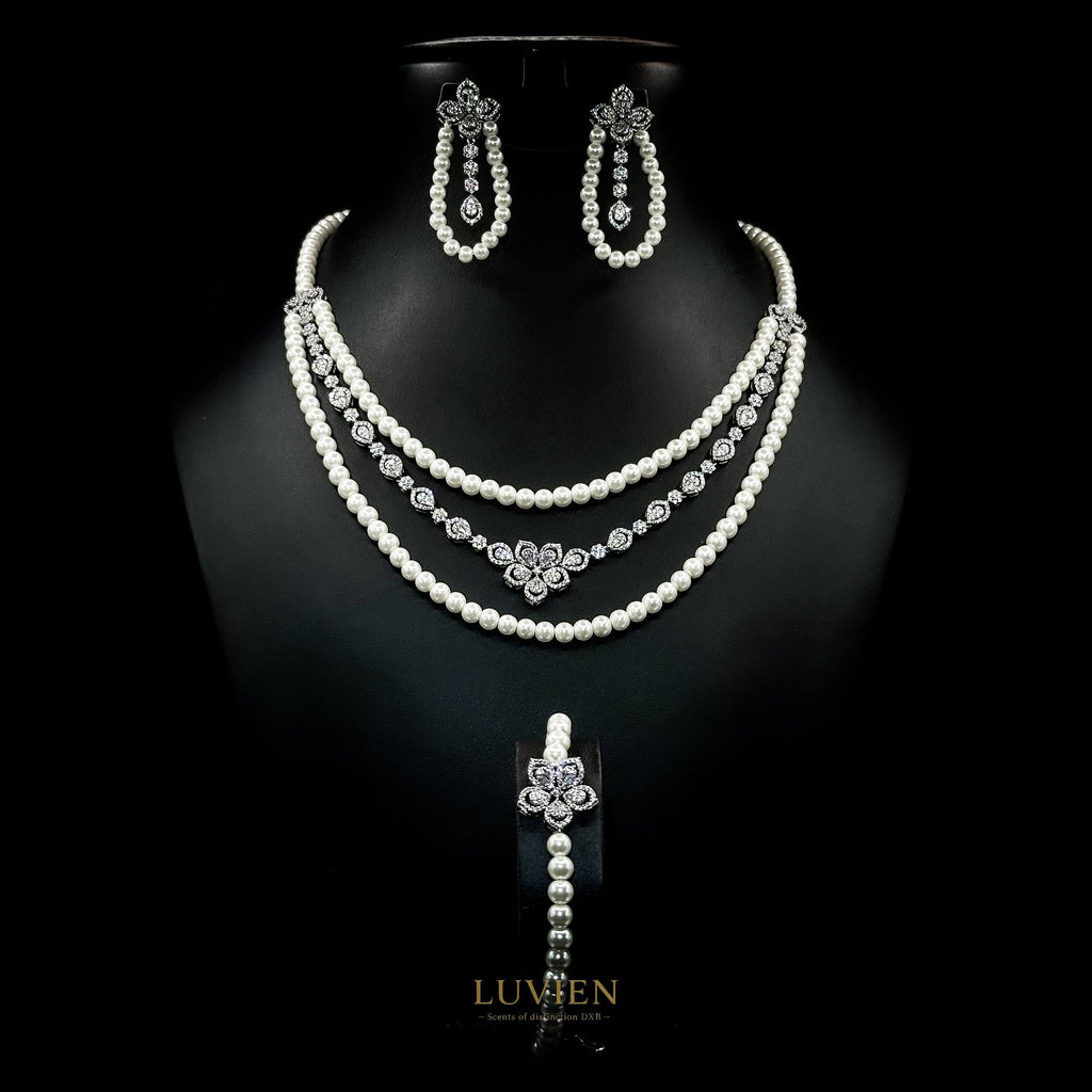 Luvien Loreta Pearl Bloom Zirconia & Pearl Bridal Full Set