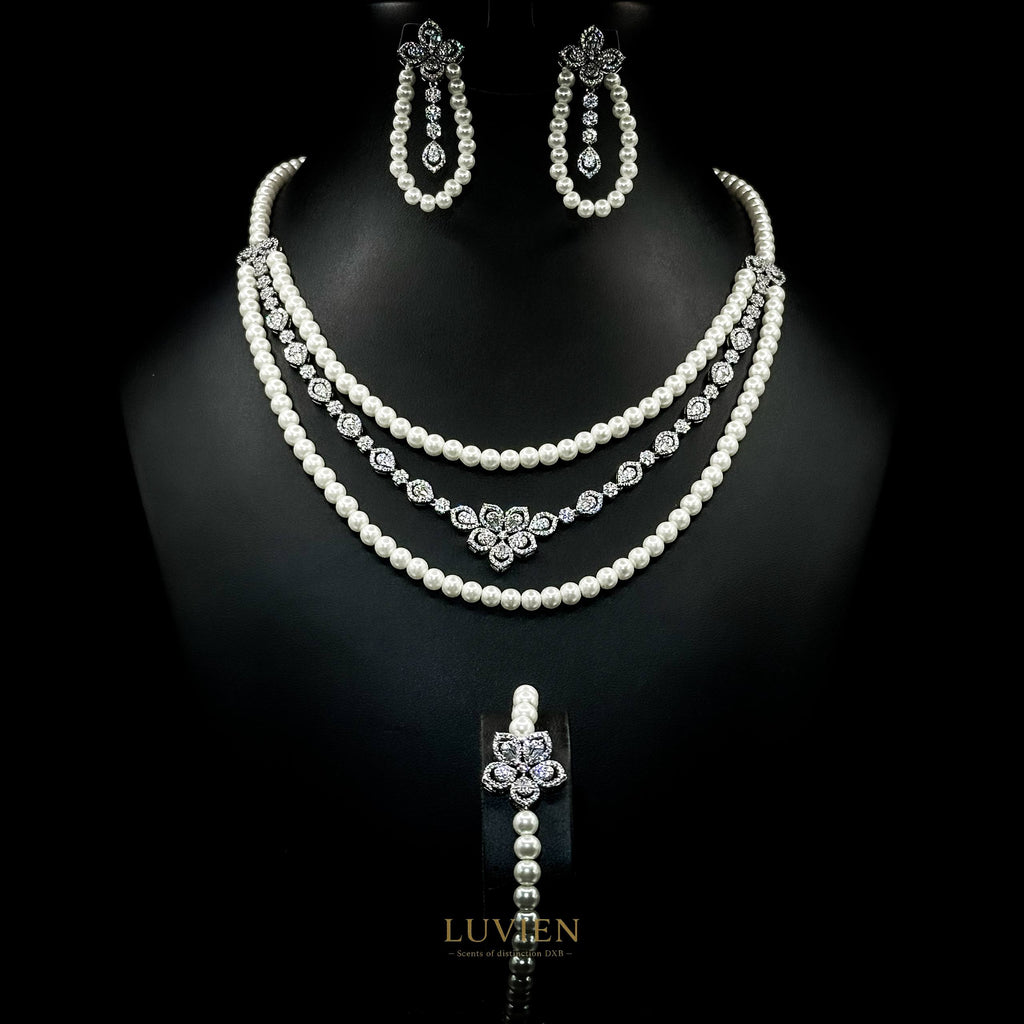 Luvien Loreta Pearl Bloom Zirconia & Pearl Bridal Full Set