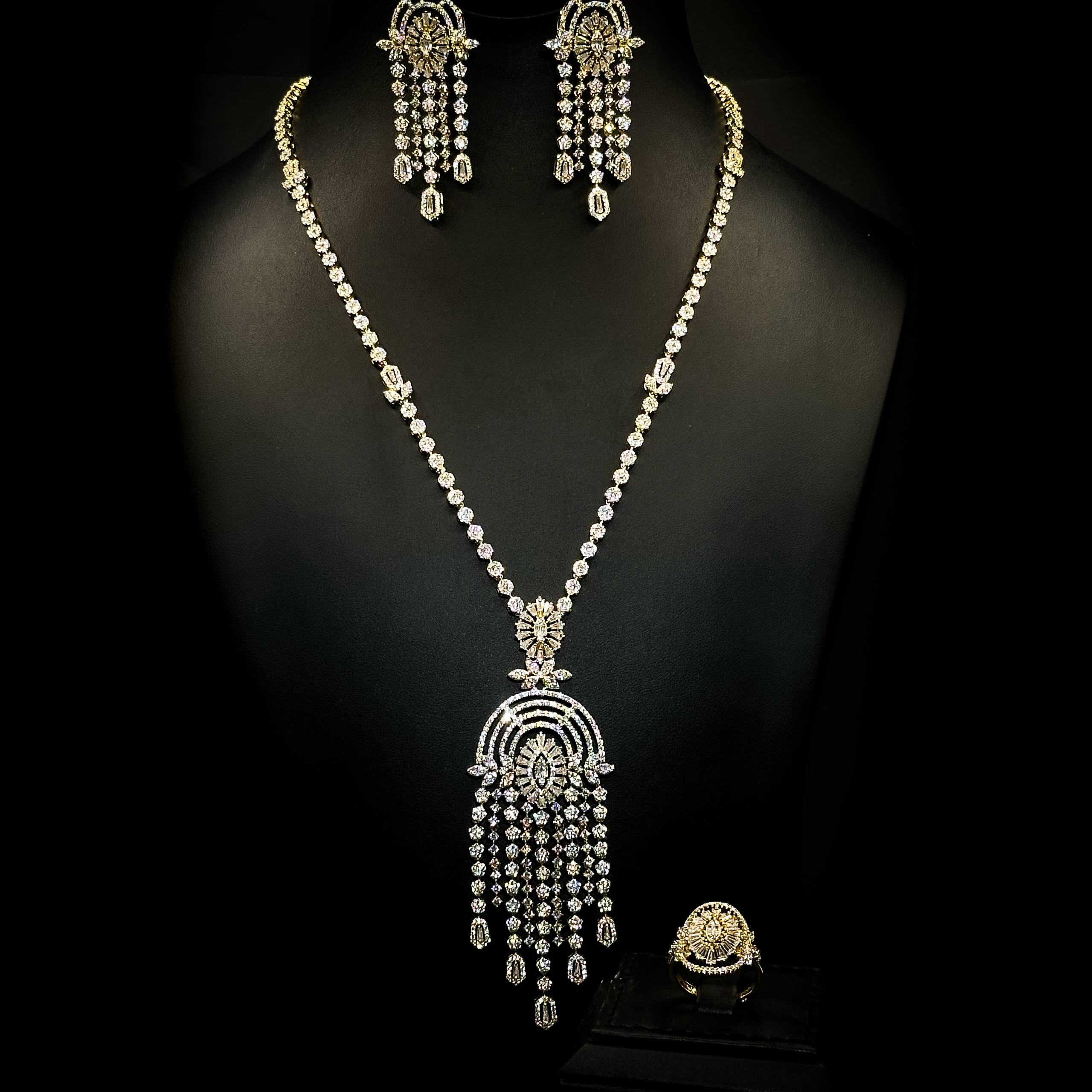 Hestia Golden Chandelier Bridal Set