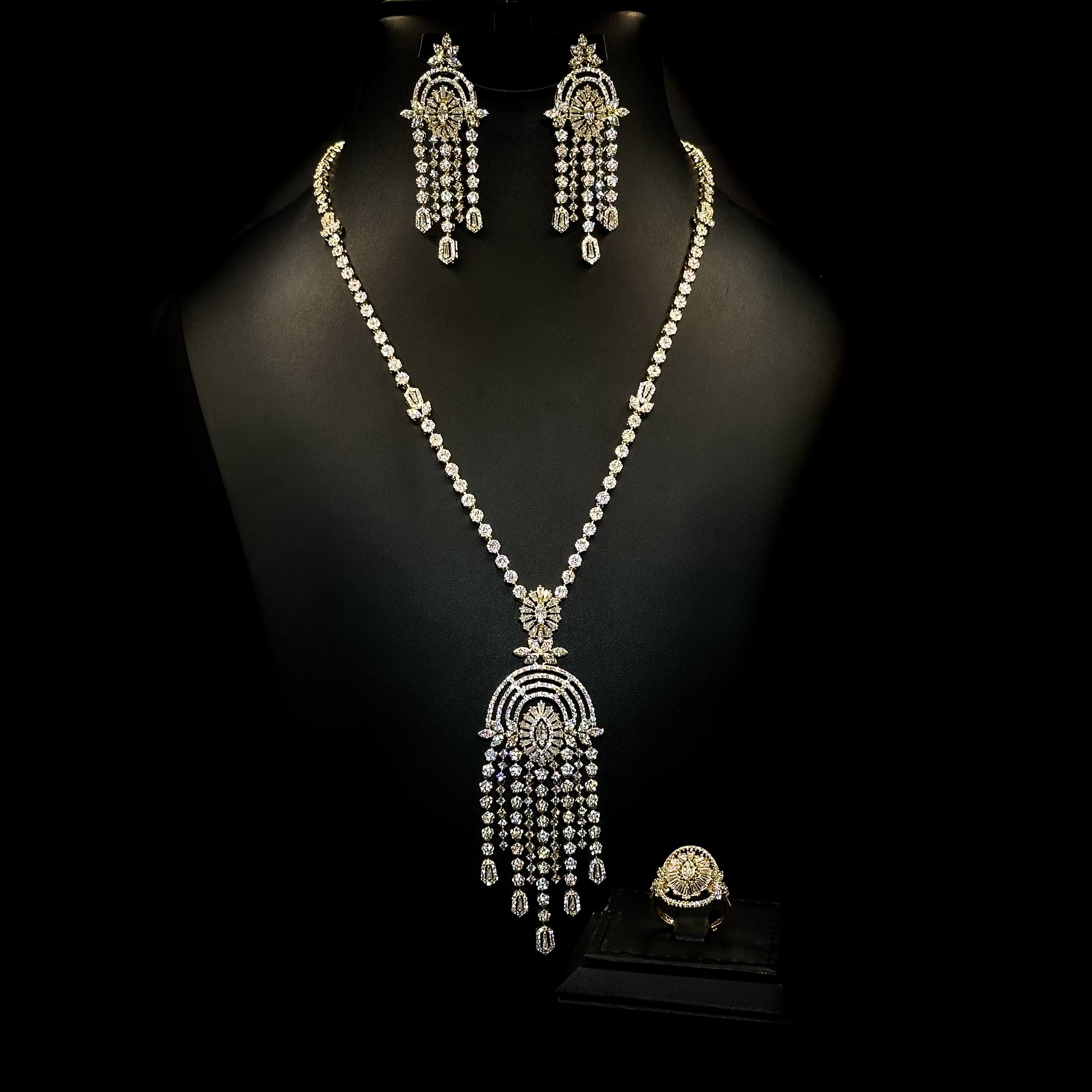 Hestia Golden Chandelier Bridal Set