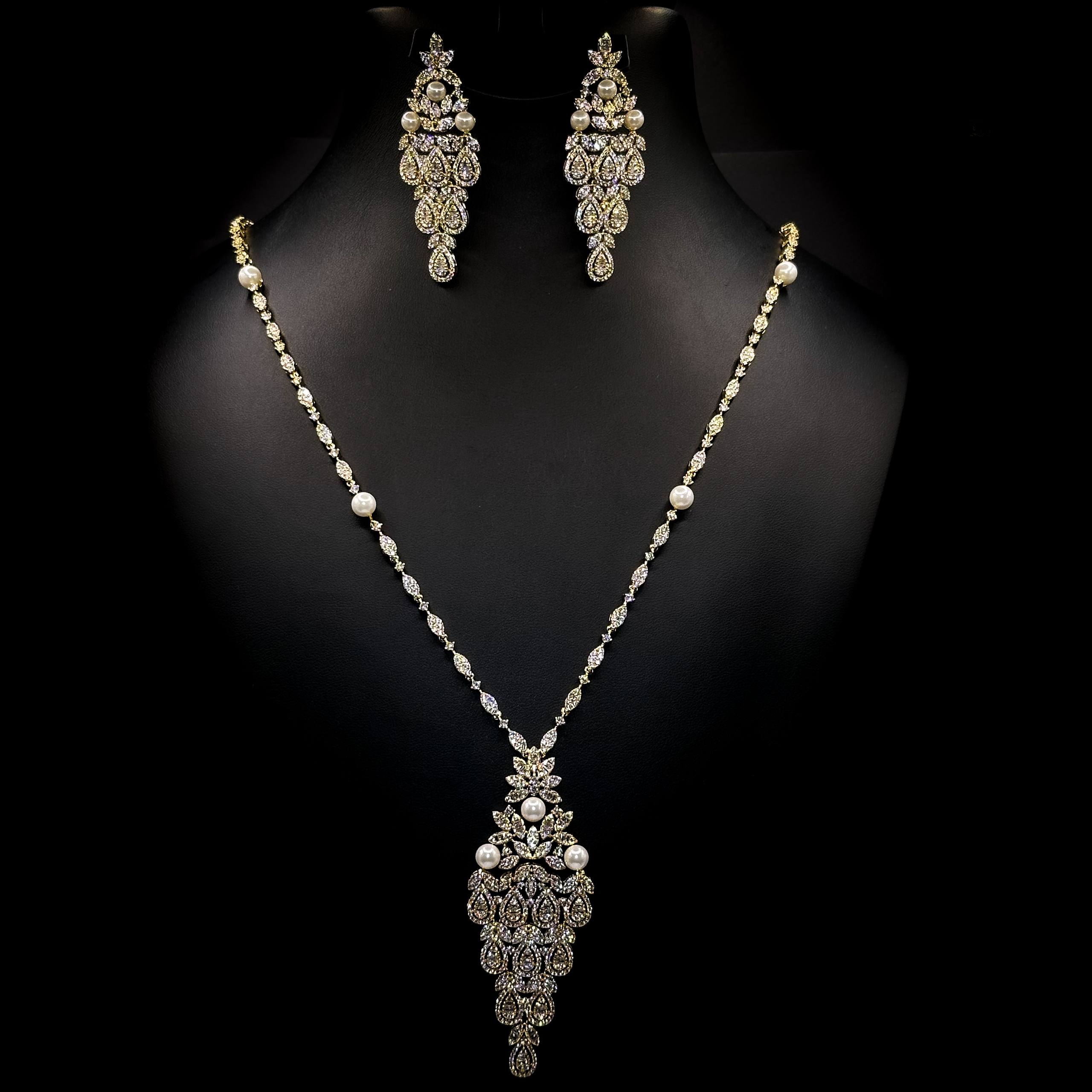 Dahlia Golden Chandelier Set