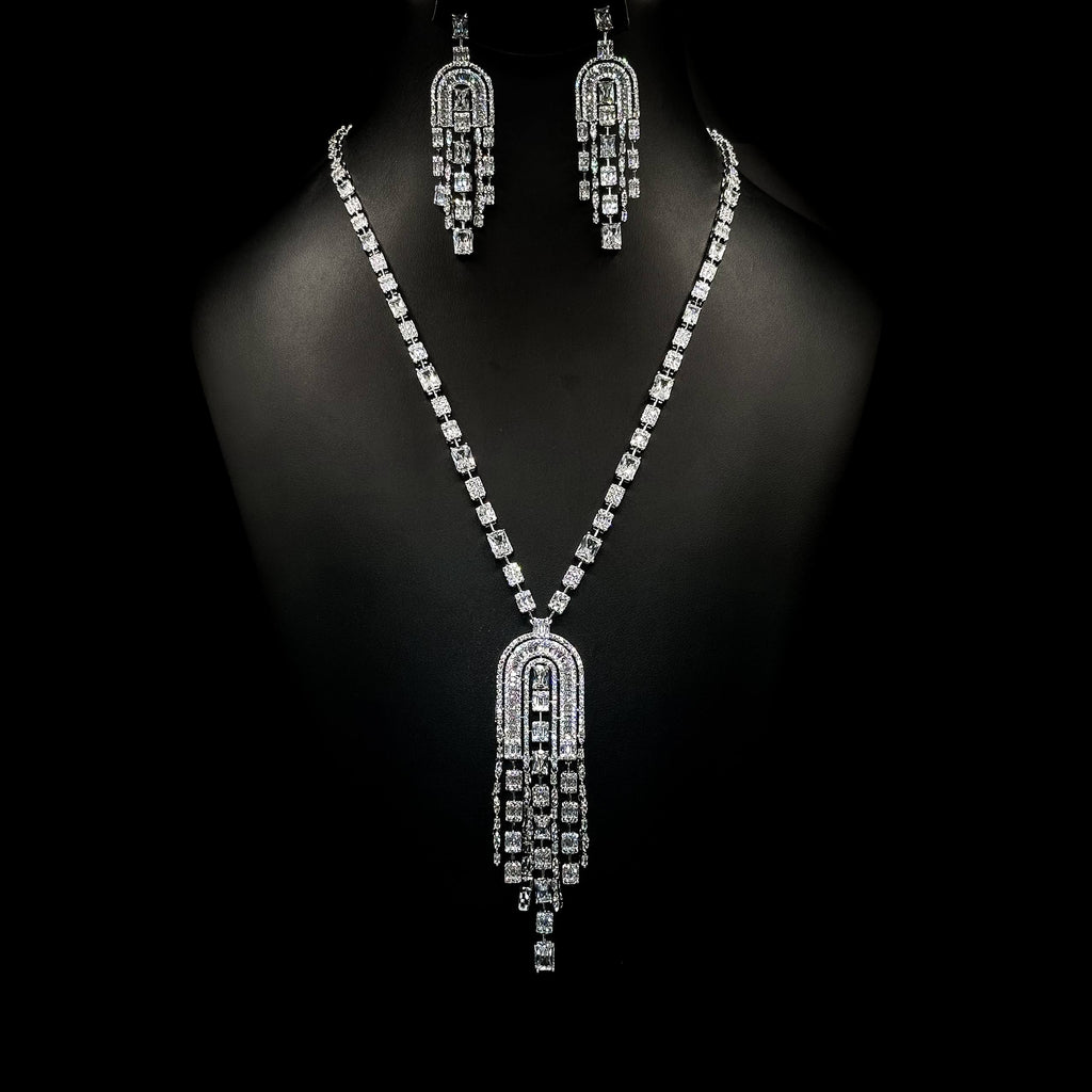 Vesta Silver Chandelier Set